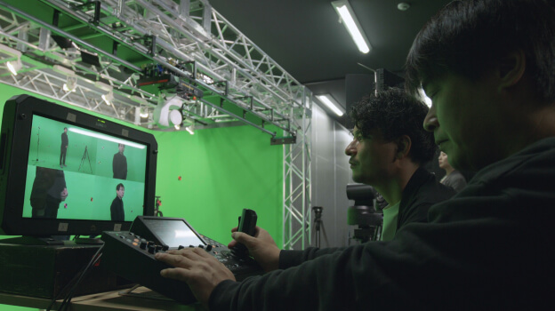 One operator can control four cameras