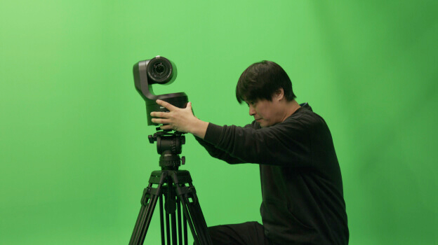 Light weight makes it more stable, even on a tripod